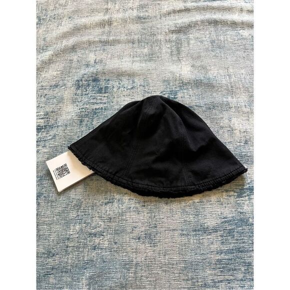 NWT! We11done Ader Black Logo Bucket Hat - Picture 5 of 6